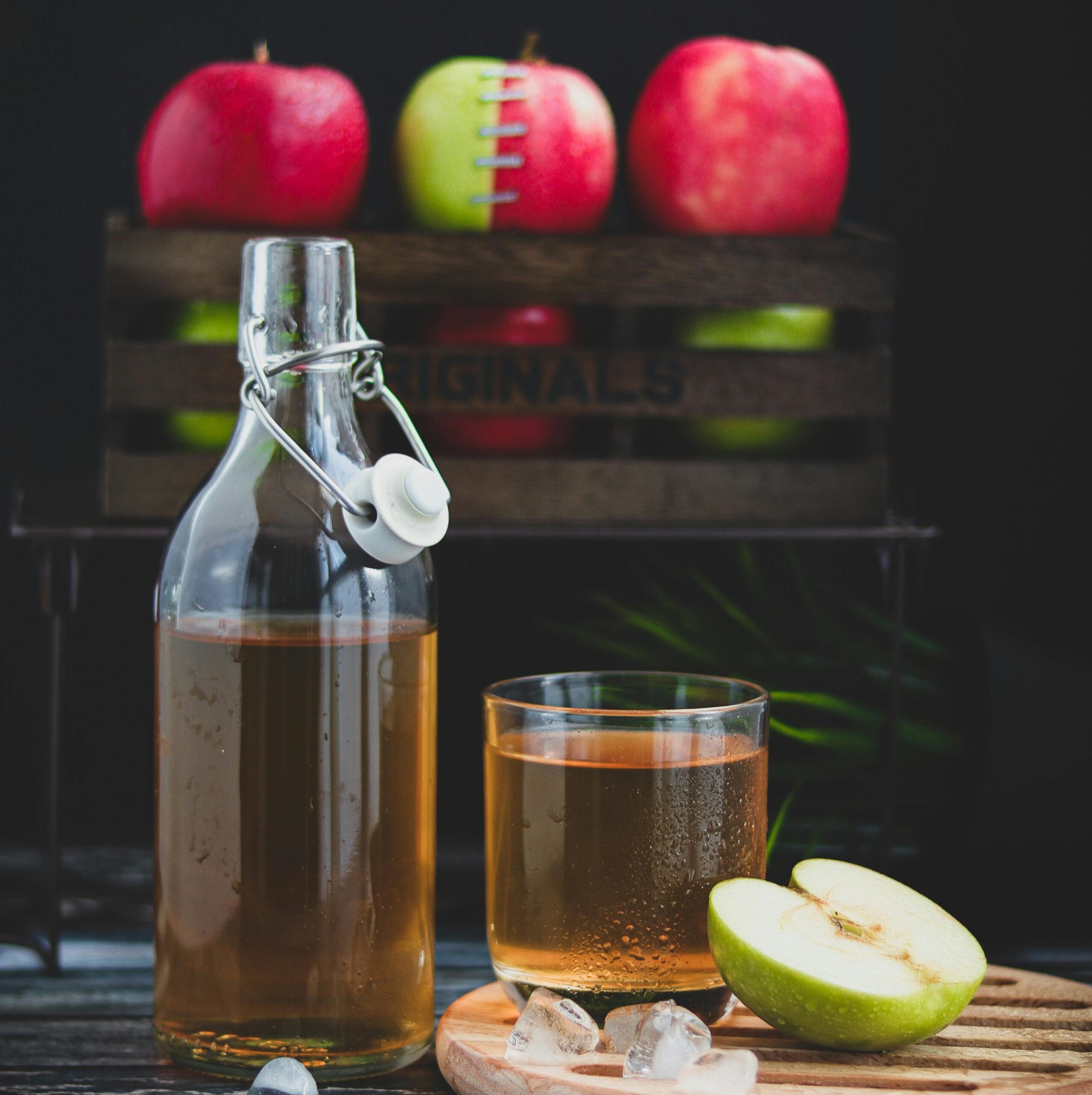 National Apple Cider Day 6 Delicious Apple Cider Cocktails to Try